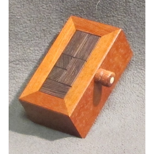 Pin-up box - Lucie Pauwels (Pelikan)