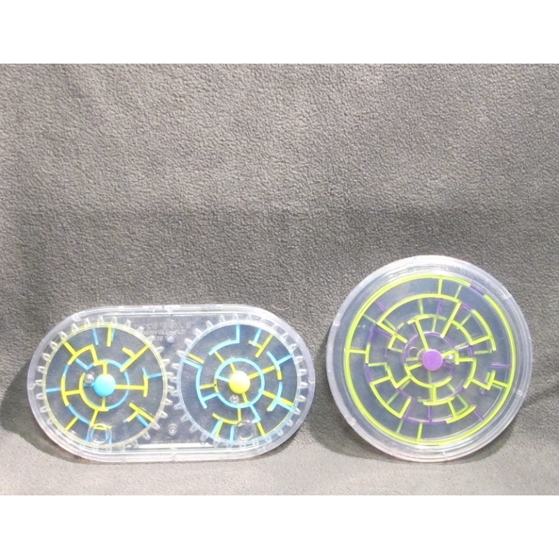 lot of 9 dexterity maze puzzles