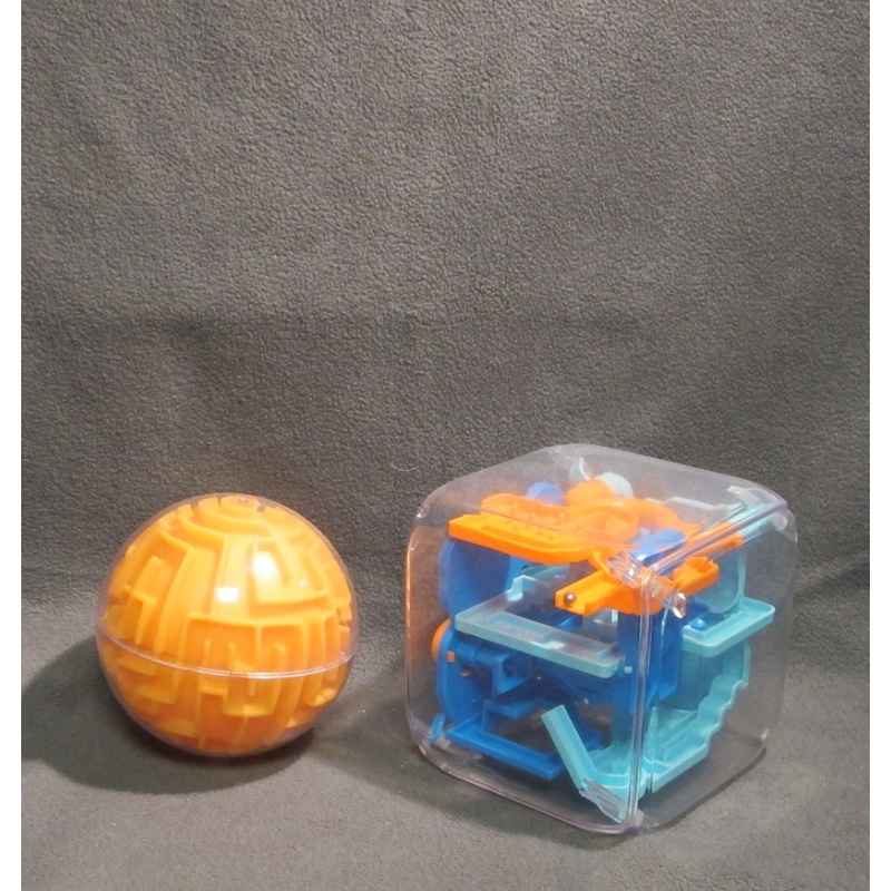 lot of 9 dexterity maze puzzles