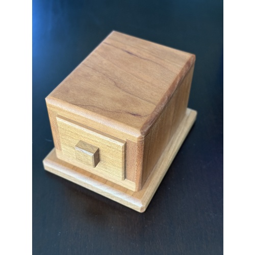 Drawer With A Lid - Karakuri - Kamei