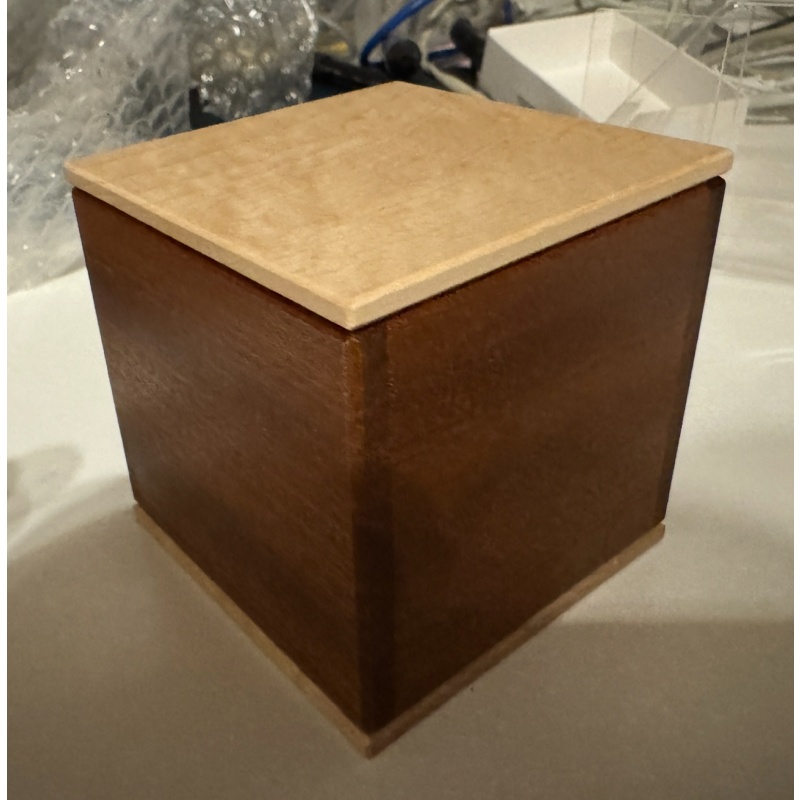 String box 2 - Akio Kamei - Karakuri club