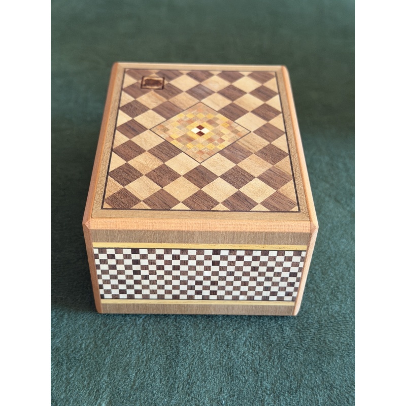 Irregular Open 4 Times Secret Box - Karakuri - Ninomiya