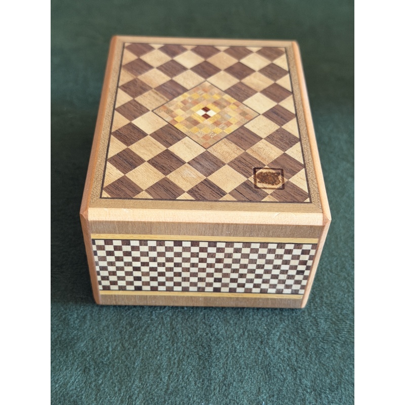 Irregular Open 4 Times Secret Box - Karakuri - Ninomiya