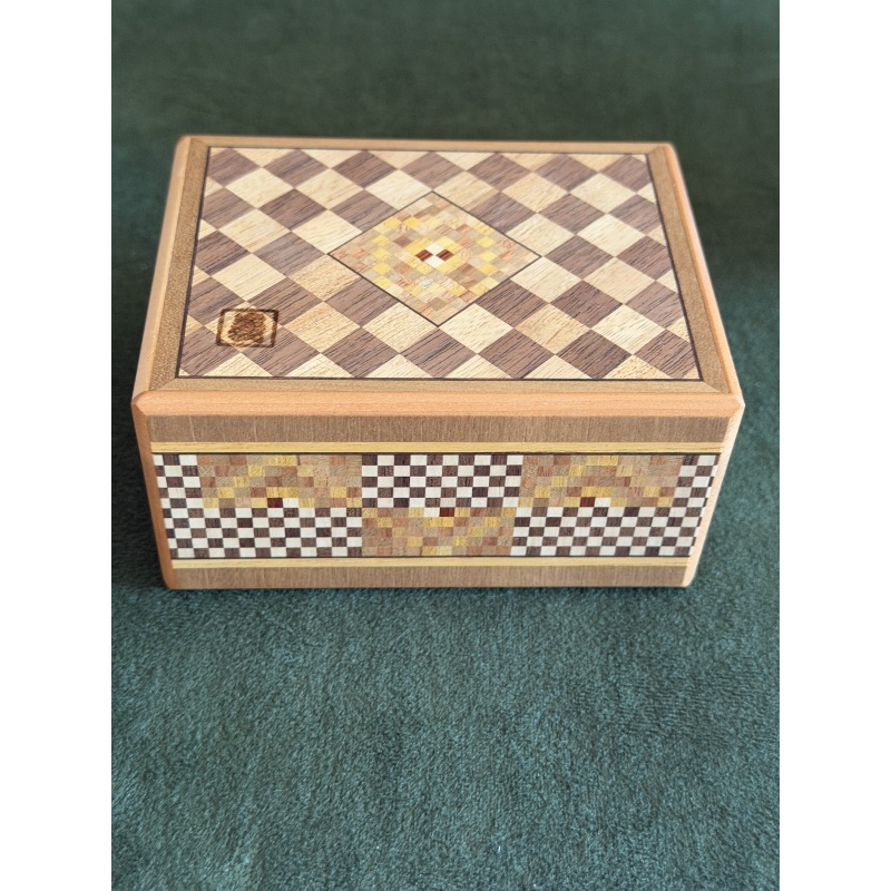 Irregular Open 4 Times Secret Box - Karakuri - Ninomiya