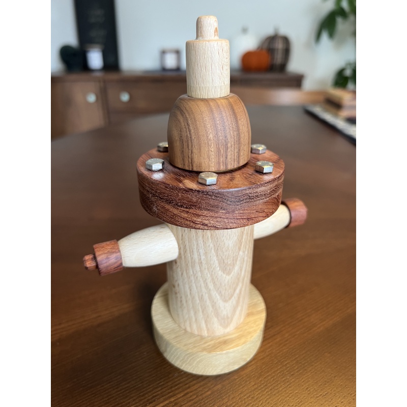 Hydrant (by Stephan Baumegger)