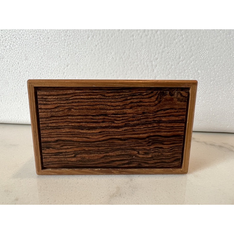 Aha Box (by Cubic Dissection)