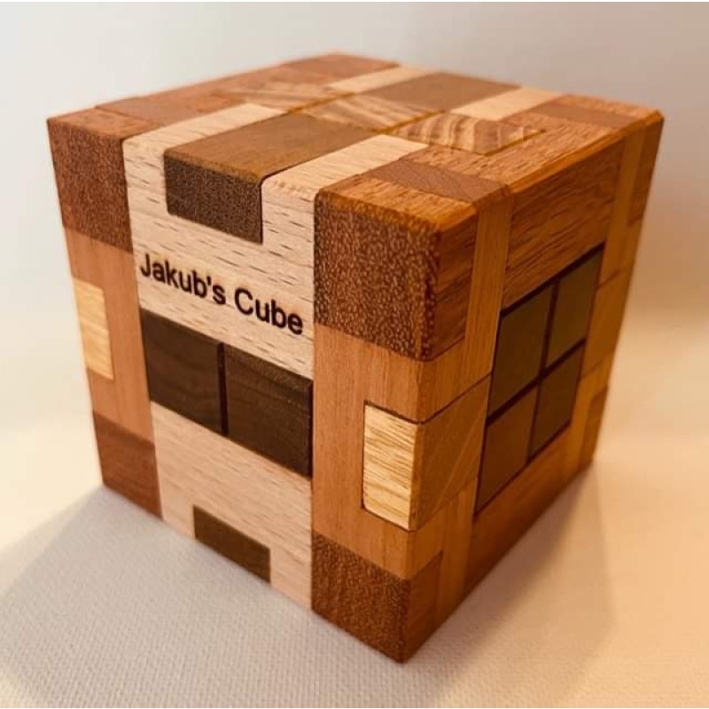 Jakub’s Cube by Alfons Eyckmans