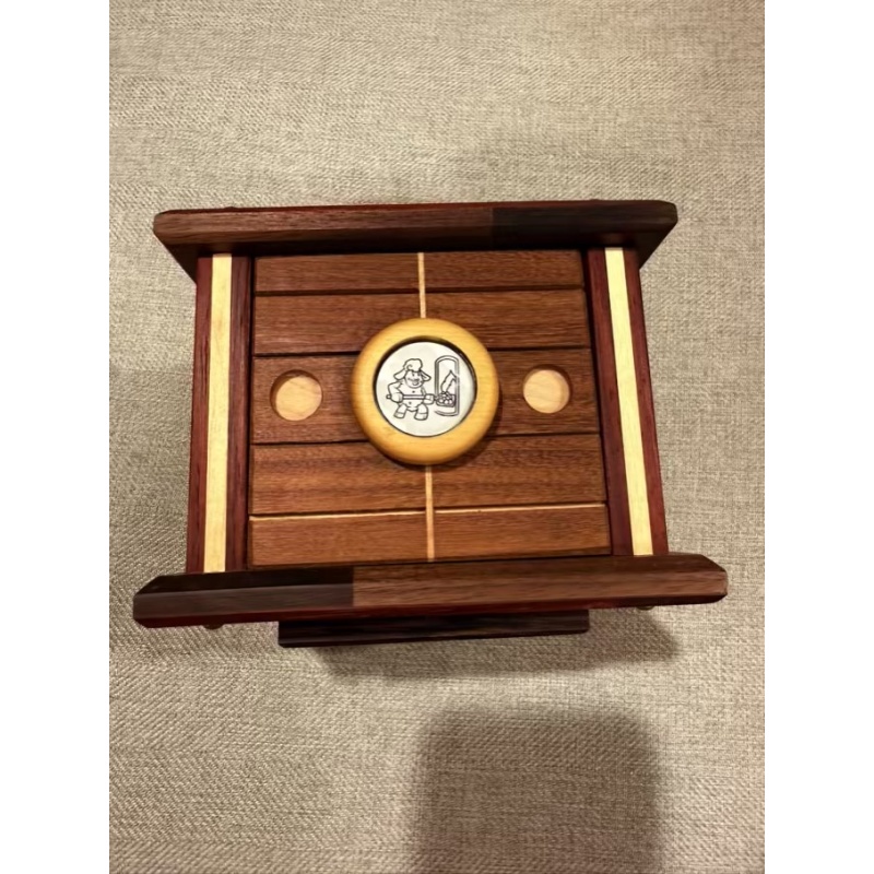 EWE EFO (UFO) by Kel Snake