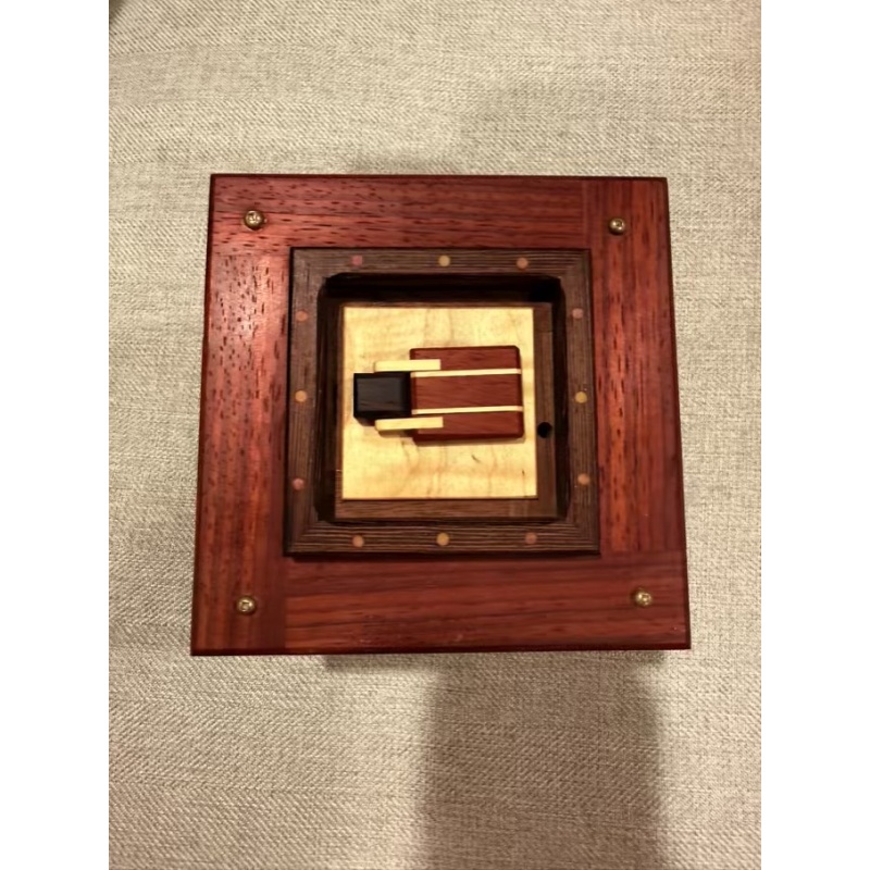 EWE EFO (UFO) by Kel Snake