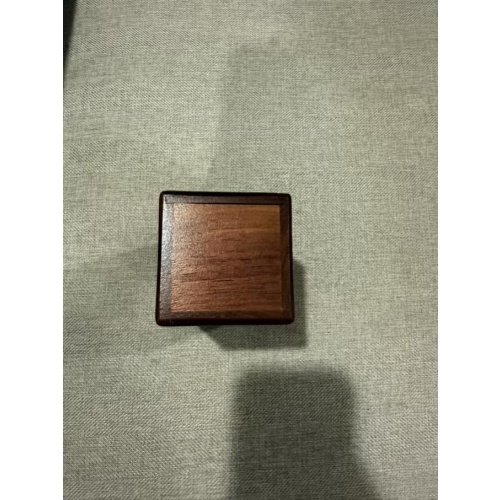 Robert Yarger (Stickman) one handed packing puzzle