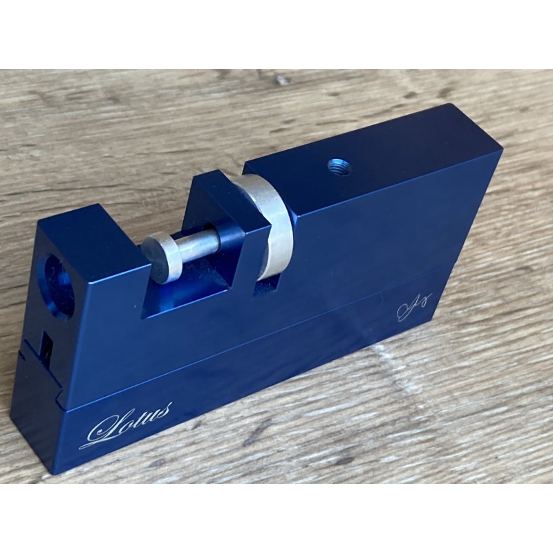 Lotus Flower- Strijbos