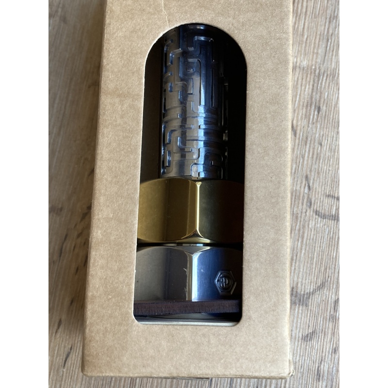 Maze Bolt + by Roger D