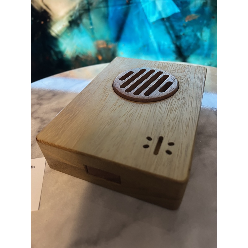 Walters Radio (by DEDwood Crafts/Dee Dixon)