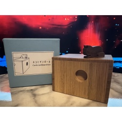 Cat & Cardboard Box (KCG - 2022 Christmas Present from Yoh Kakuda)