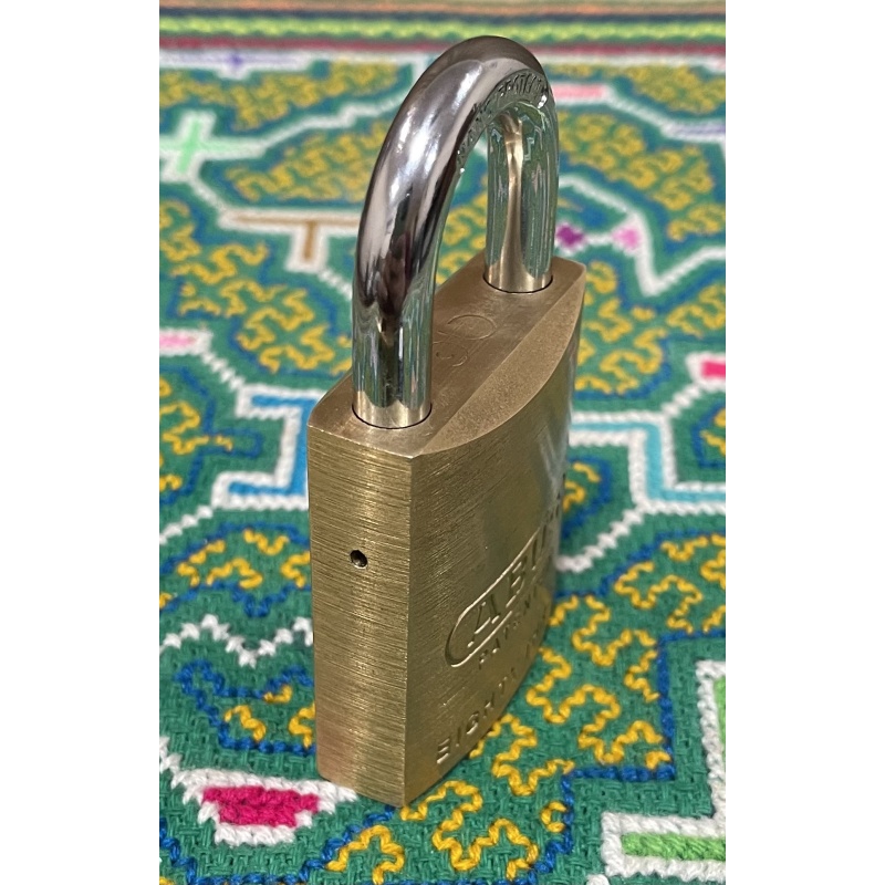 Lock Out - AC Puzzles