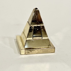 Pyramid Puzzle - Engel