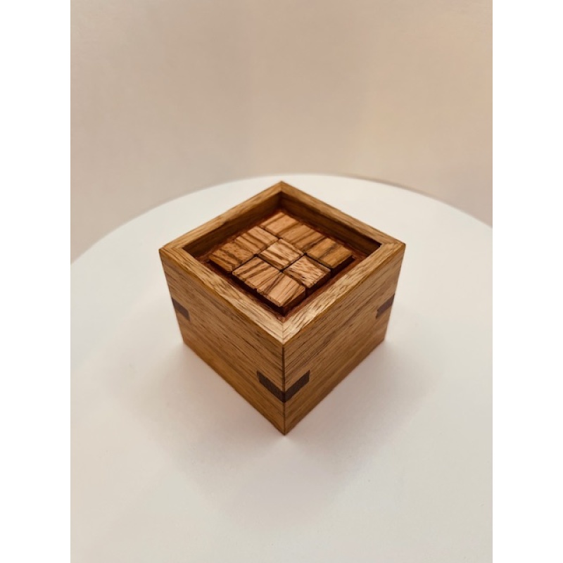 Oskar’s Cube - Oskar van Deventer by John Devost