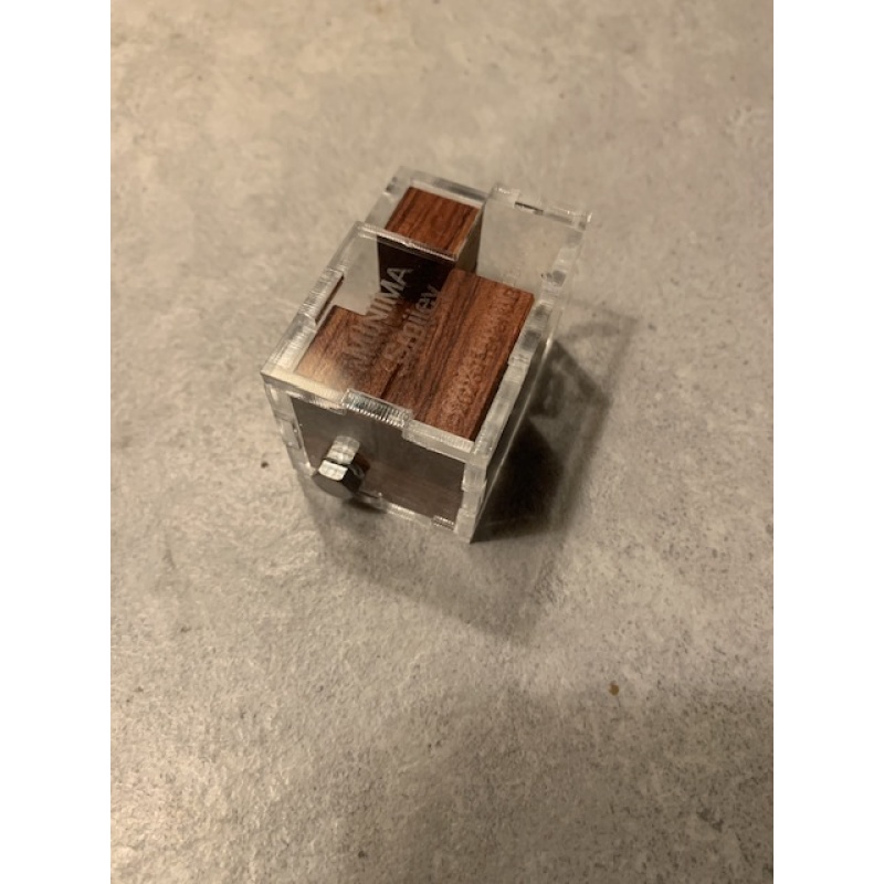 Minima Smiley - Frederic Boucher