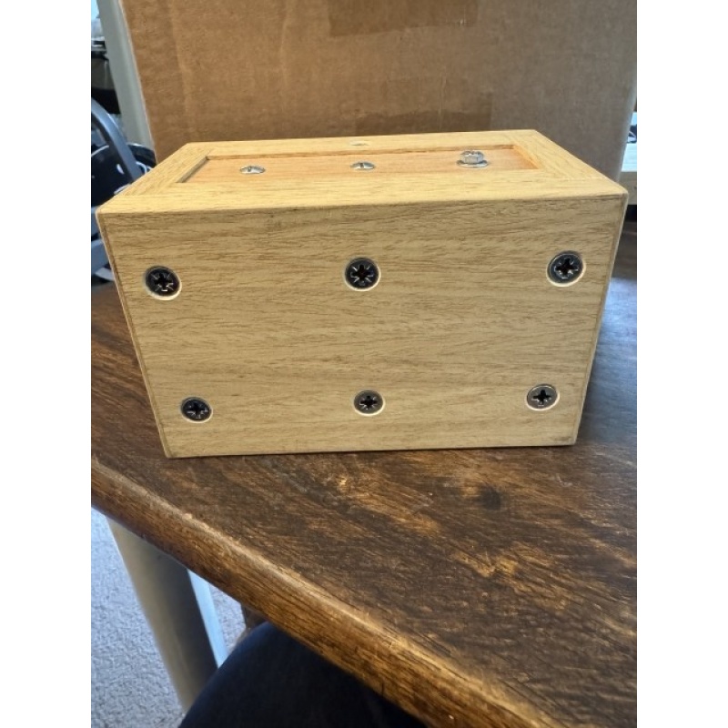 RHB 2.0 - red herring box v2