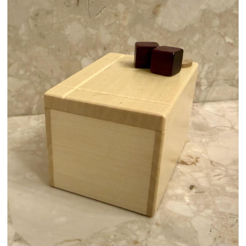 Karakuri Cheese Cake (Small Box)