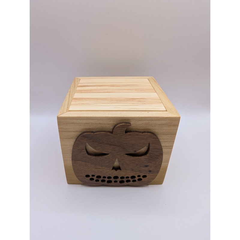 Jack-o-Lantern Box - Pioneer Puzzles