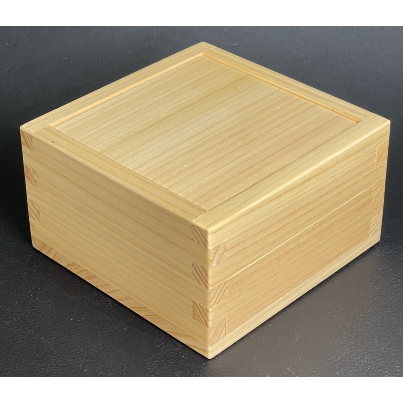 Japanese Measuring Cup by Tatsuo Miyamoto (Karakuri MY-31)