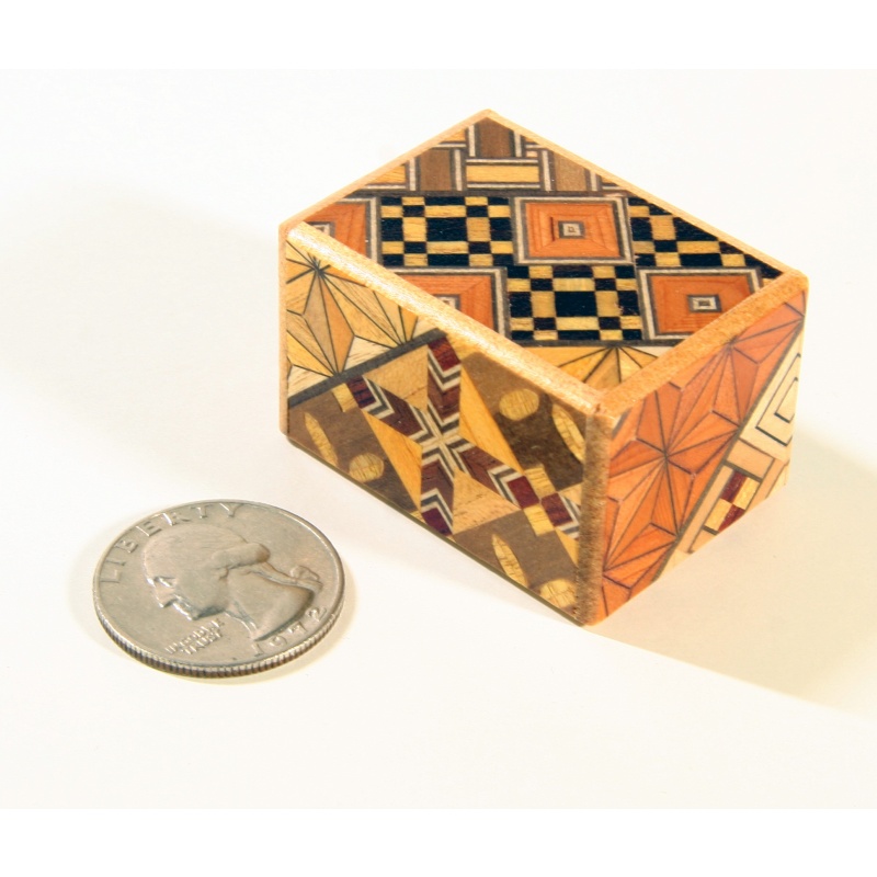 traditional Japanese box: 4-step 1.5 sun koyosegi (maker & date unknown)