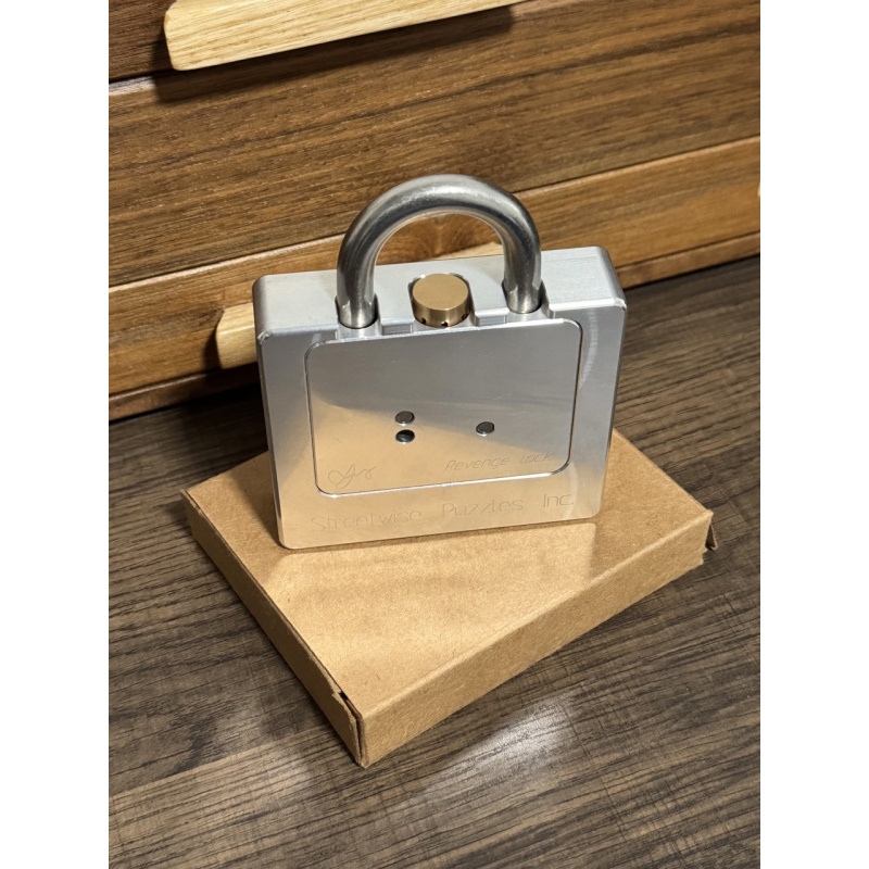 Revenge Lock (The Wanderer) - Wil Strijbos