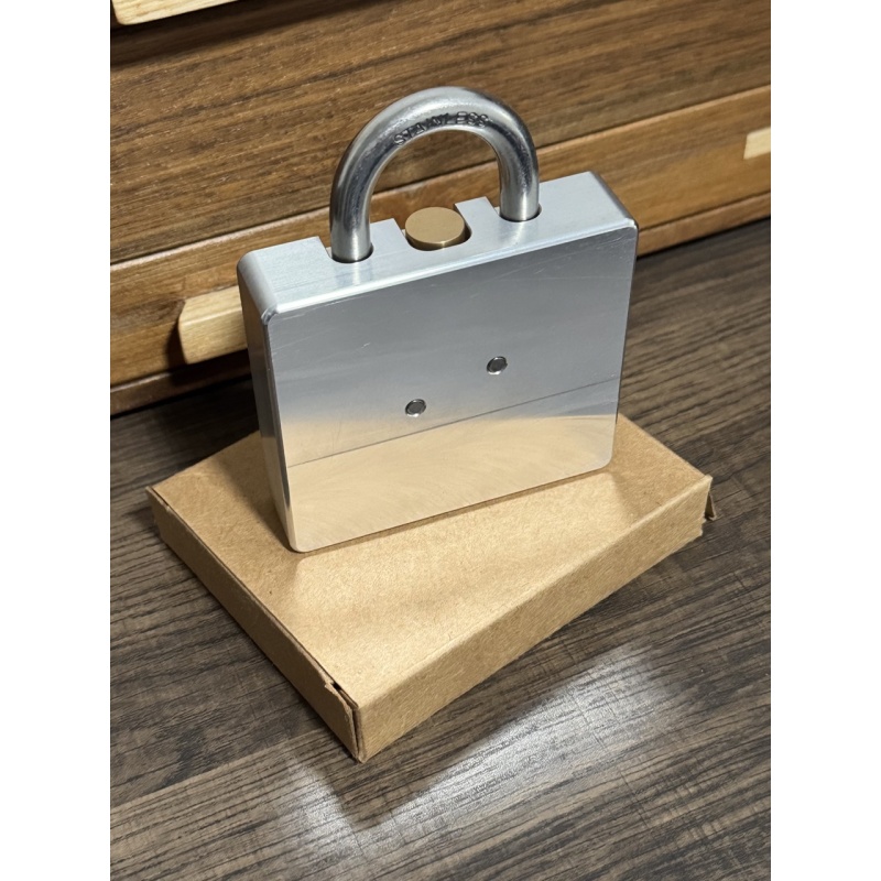 Revenge Lock (The Wanderer) - Wil Strijbos