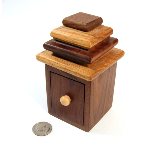 Matt Dawson - Pagoda Box #3 (MakDaw #3) (made by Yasutoshi Makishi, 2011)