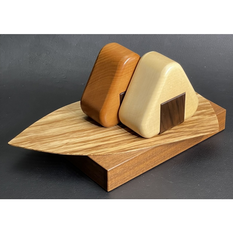 Onigiri (Rice Ball) by Hiroshi Iwahara (Karakuri)