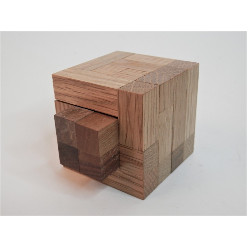 Accordian Interlocking Puzzle by Eric Fuller William Hu