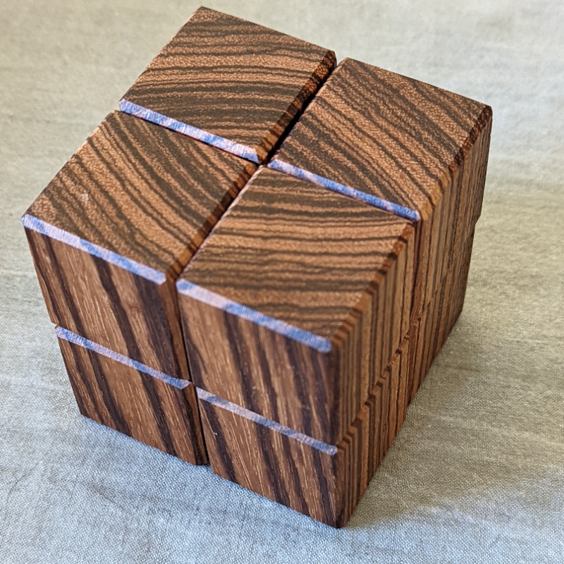Quadro Cube by Wayne Daniel