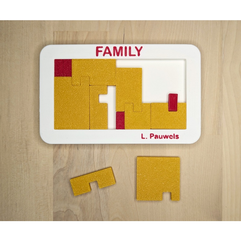 Family, by Lucie Pauwels