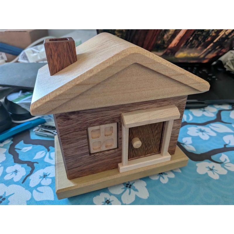 Pluredro (Juno) House