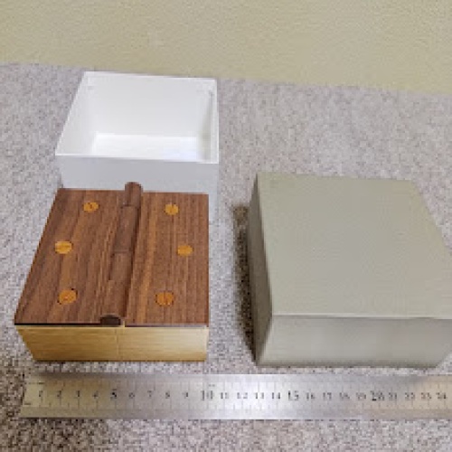 Hinge Karakuri Box Tatsuo Miyamoto
