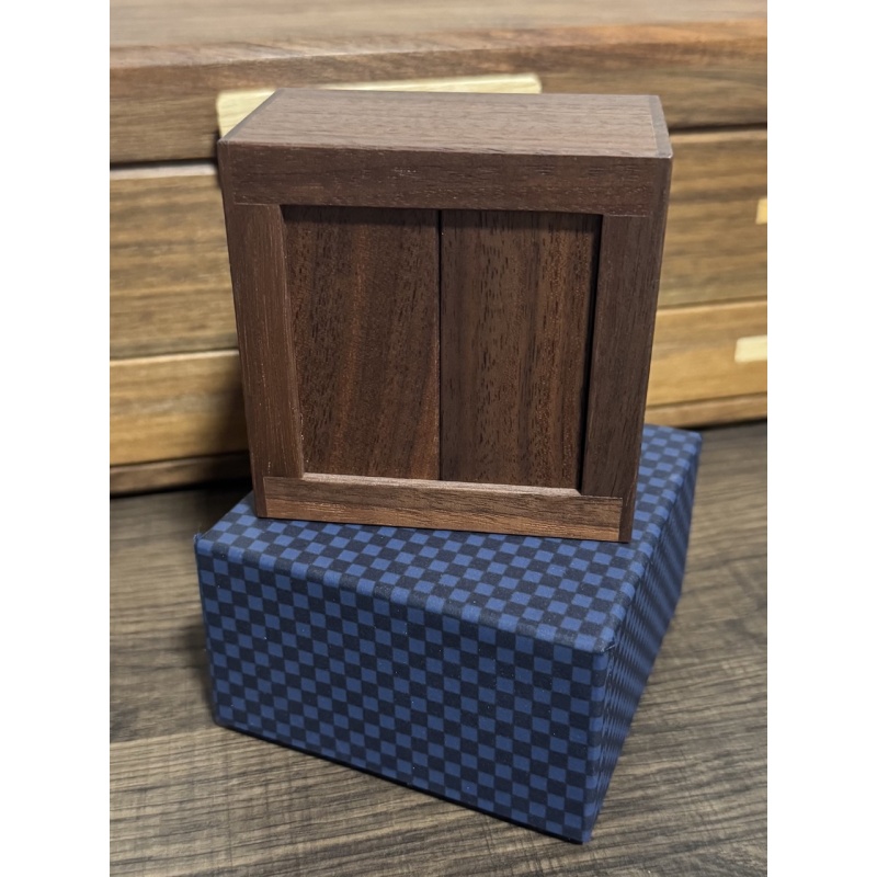 Sliding Panels - Akio Kamei