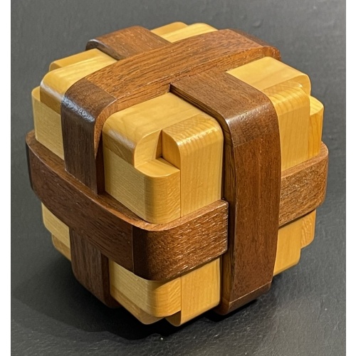 Parcel Box M-41 by Akio Kamei (Karakuri)