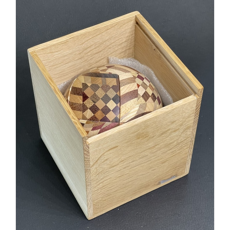 Pelikan Ball Puzzle with Stand and Storage Box