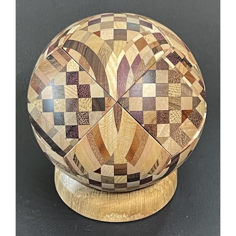 Pelikan Ball Puzzle with Stand and Storage Box