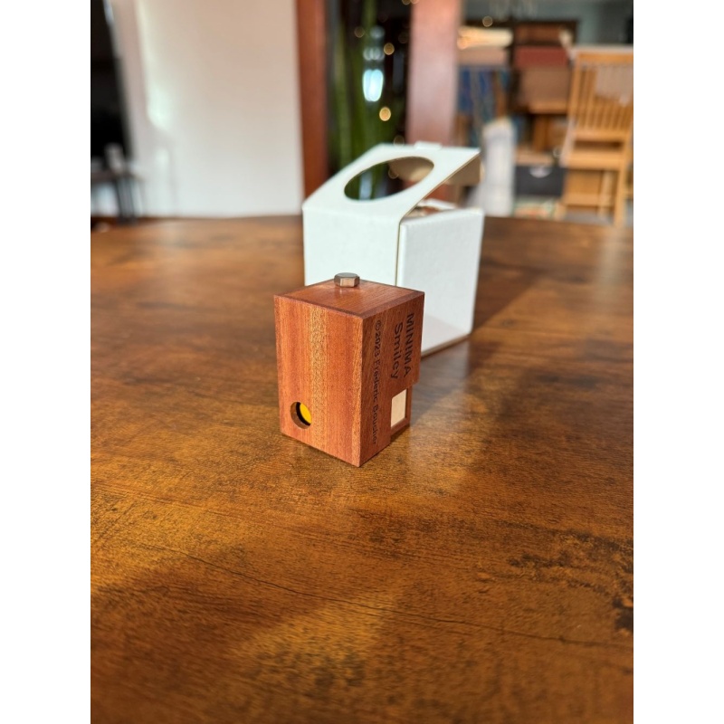 Minima Smiley - Frederic Boucher / Pelikan Puzzles