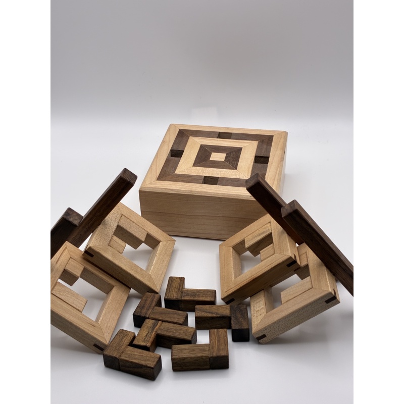 Podest by Yavuz Demirhan