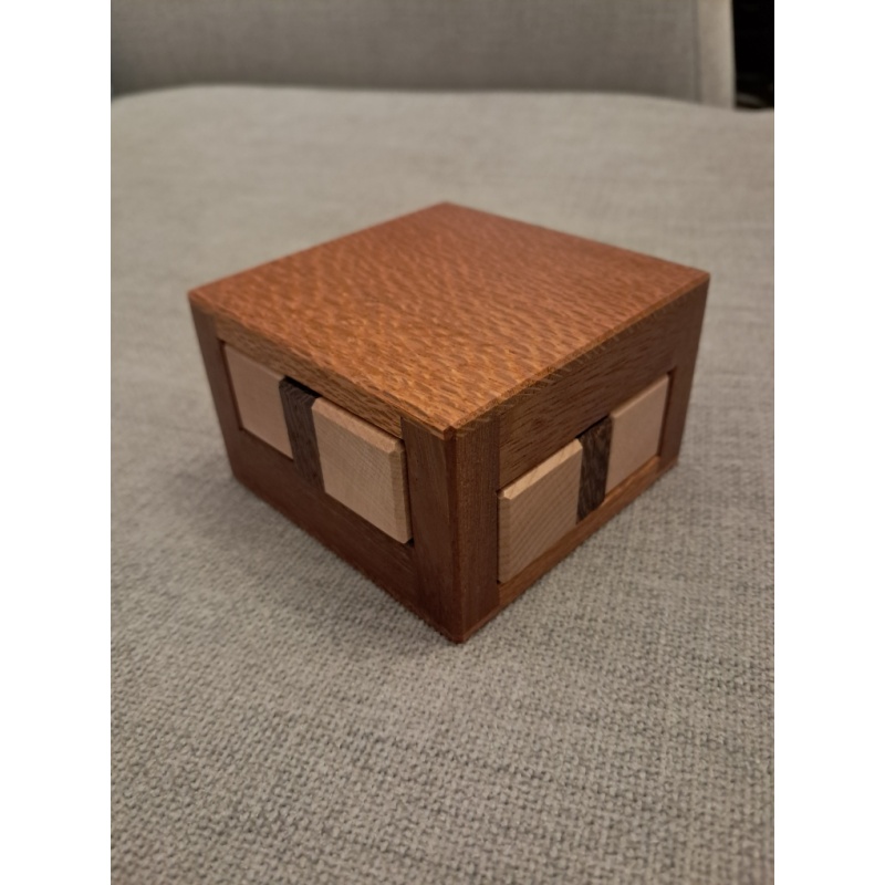 Floating frammed burr by Juno