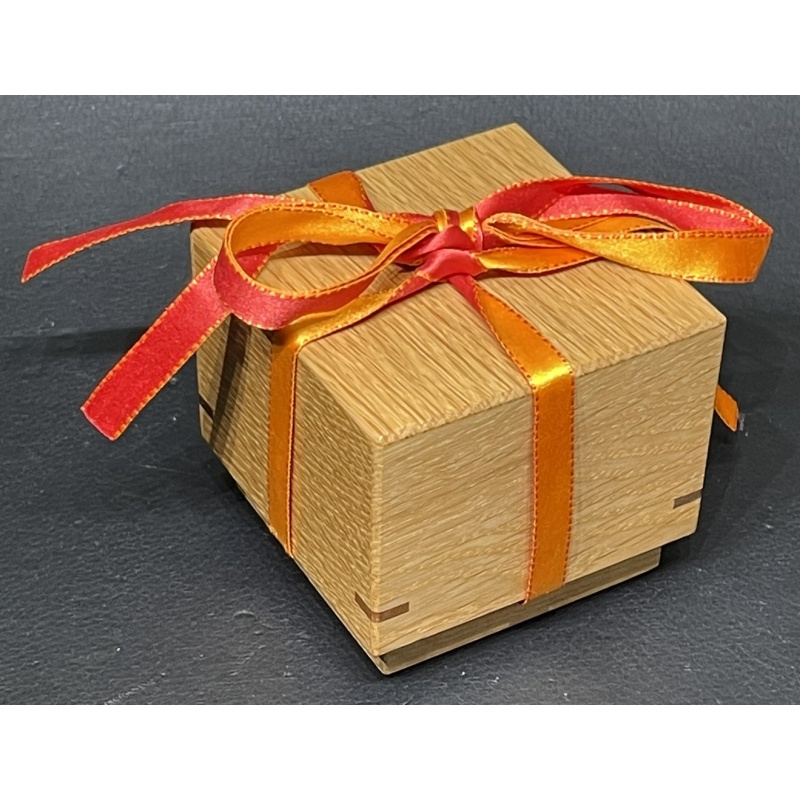 String Box by Fumio Tsuburai (Karakuri TU-14)