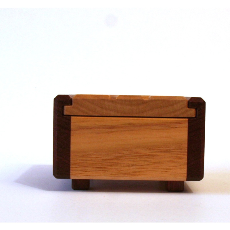 Juno - Ring Case (2019)