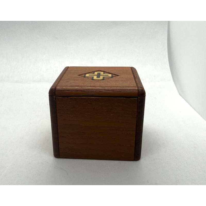 Accessory Box (2016) - Hideaki Kawashima (Karakuri)