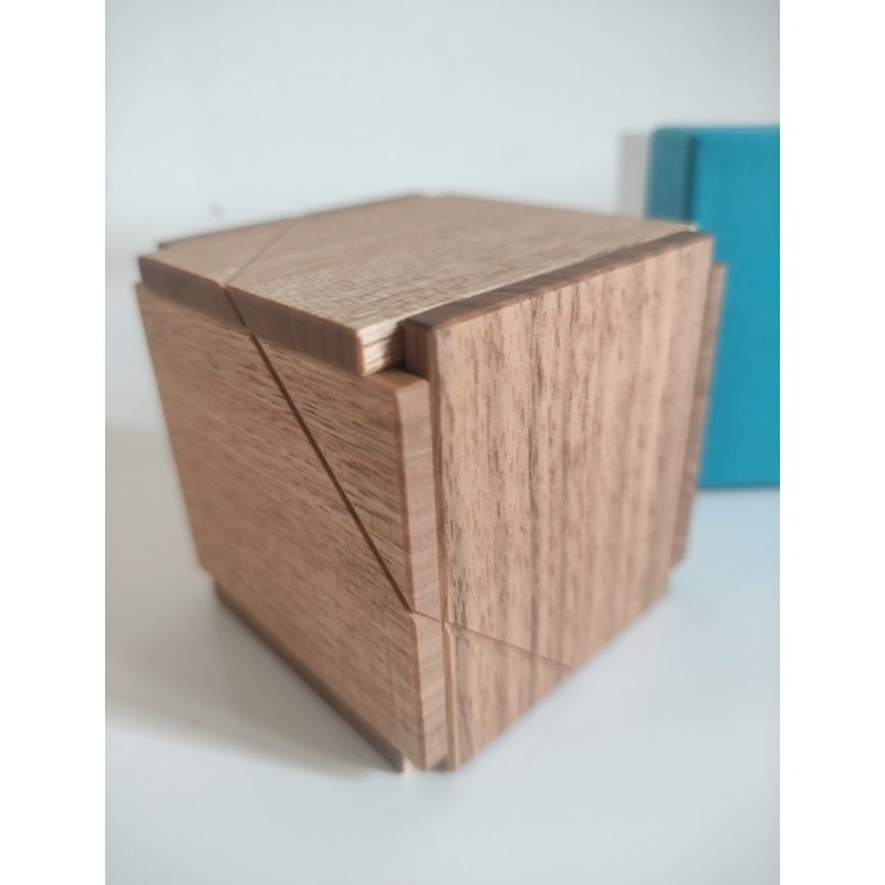 FS cube by Hideaki Kawashima