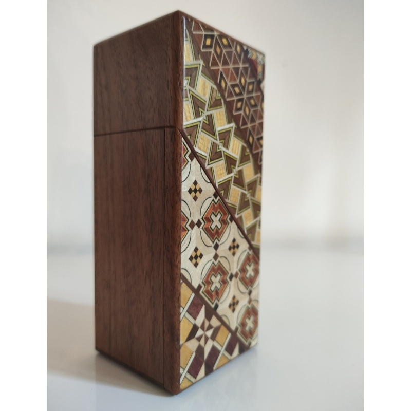 Kuru-kuru Box by Tatsuo Miyamoto