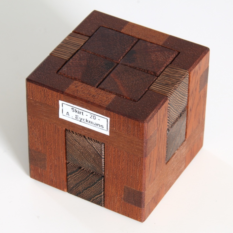 Skirt (utile, wenge)