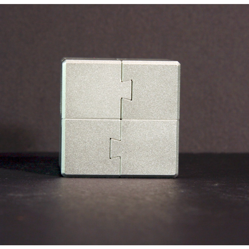 Wayne Daniels, Ronald Kint-Bruynseels - Slump Cube (made by Eric Fuller, 2023)